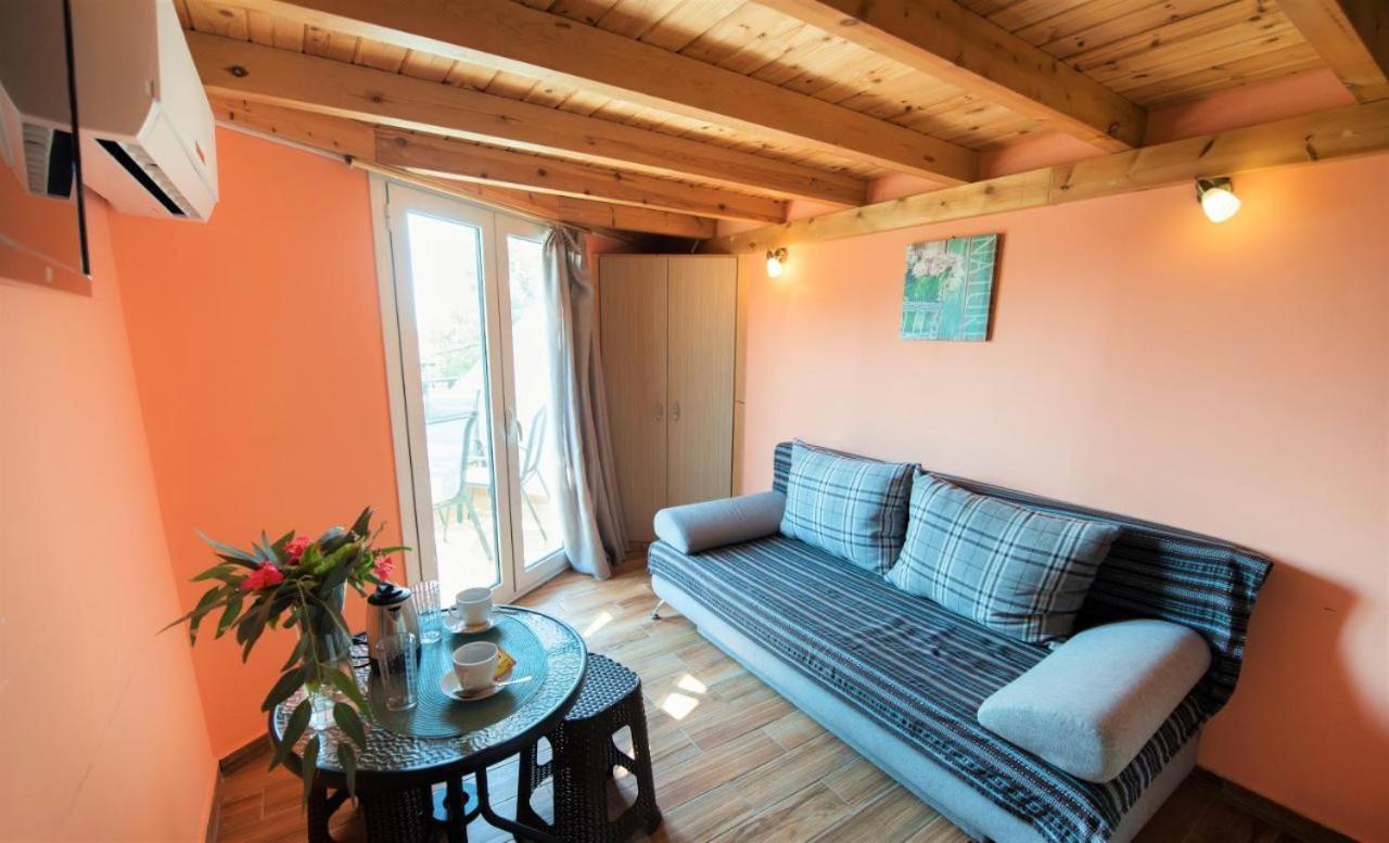 Argo Apartments Vasilikí Eksteriør billede